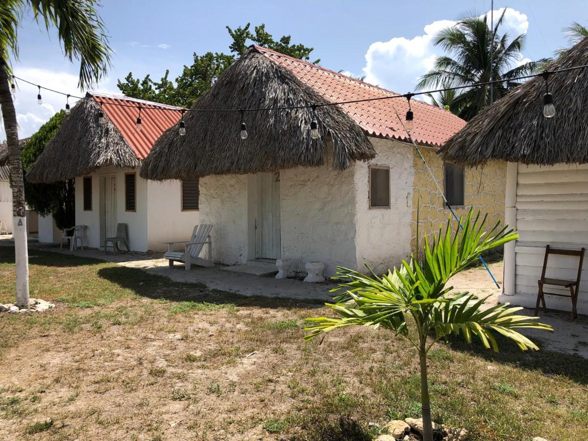 Cabana 7 Leguas, Casa Mama El Cuyo Hotel Exterior foto